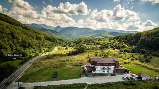 Фото Мини-отель Hanul Patrisiei г. Кырцишоара